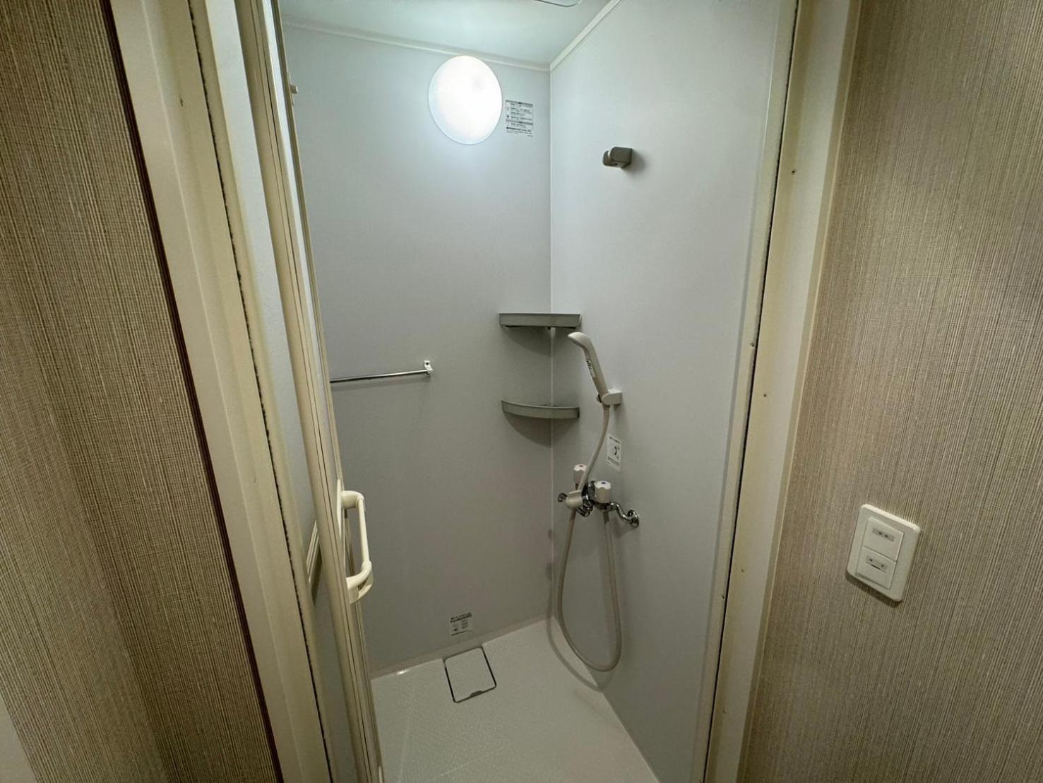 Capsule Hotel Suzumoriya Токио Экстерьер фото